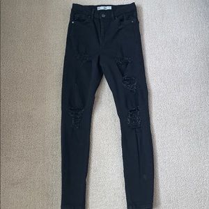 Topshop Jamie jeans// black with holes